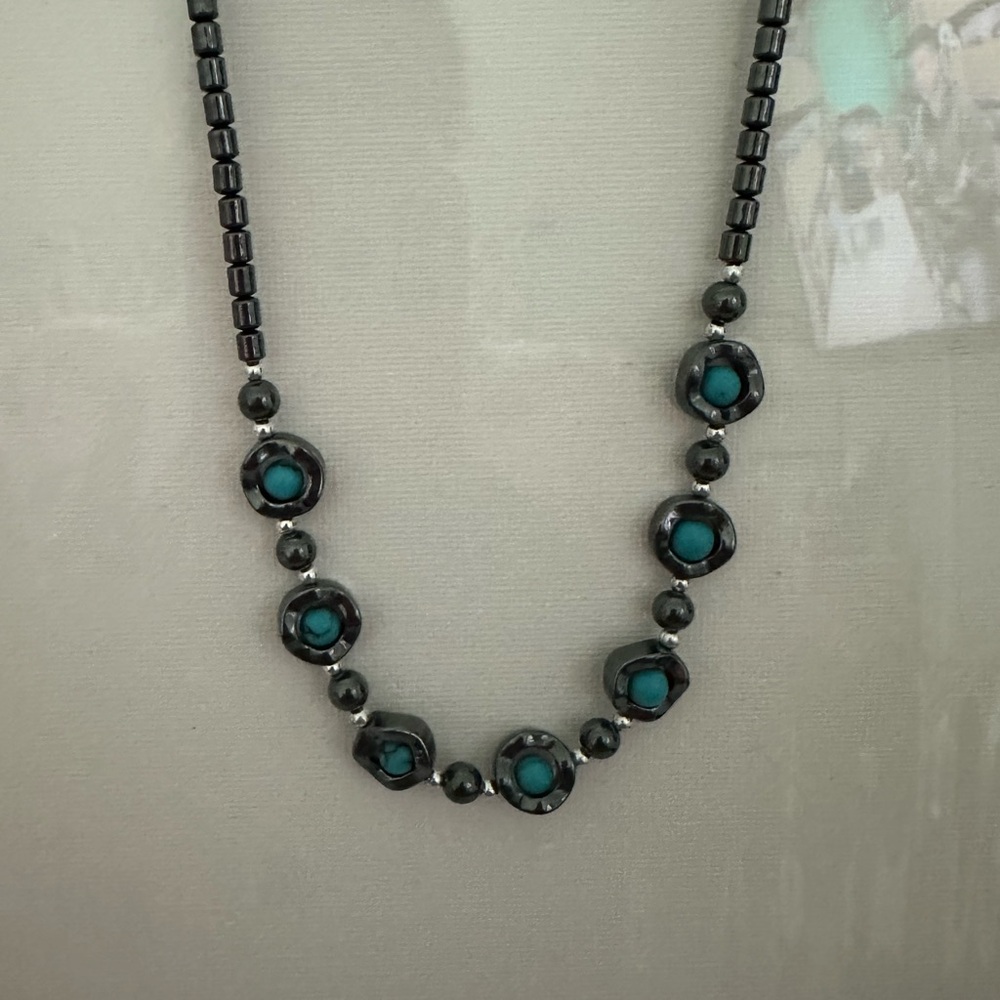Hematite Necklace 18" Long with Turquoise Beads. 🚨Excellent condition🚨